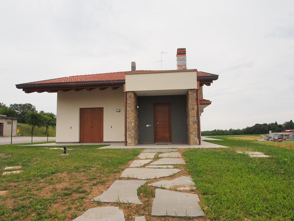Alloggio Agrituristico Ai Tre Castelli Moruzzo Exterior photo